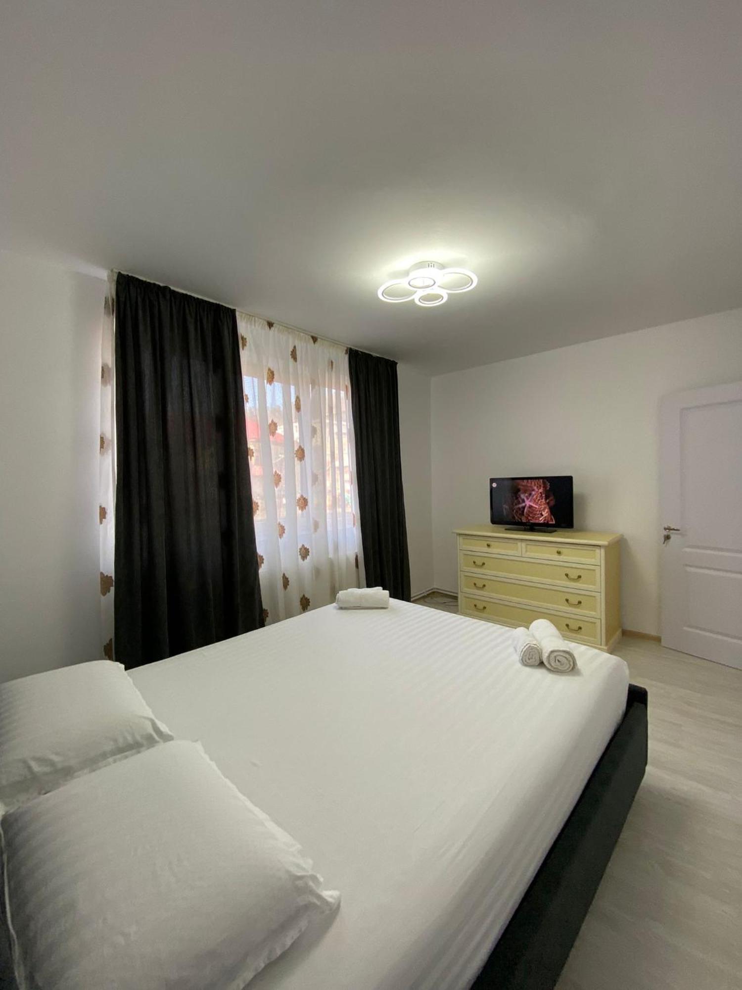 Sorinaapartament Тыргу-Нямц Экстерьер фото